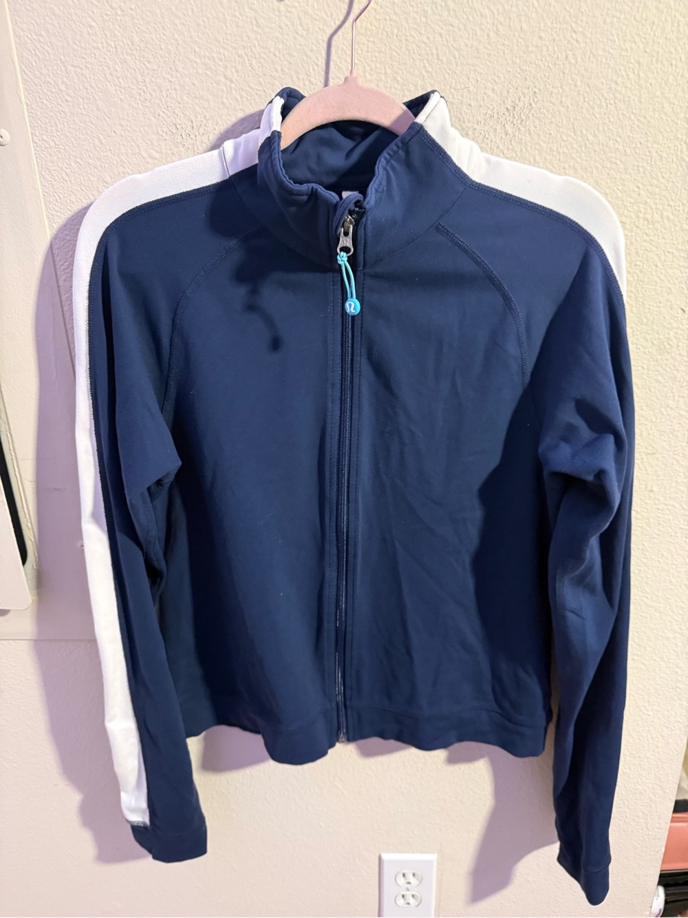 Lululemon Women’s Size 12 Navy White Stripe Full Zip Track Jacket